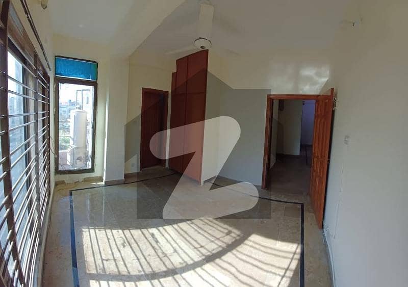 3bed Flat Available For Sale 3bed Flat Available For Sale