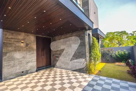 10 Marla Brand New Lavish House