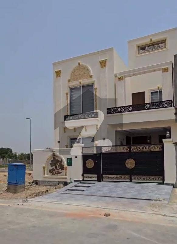 بحریہ نشیمن لاہور میں 3 کمروں کا 5 مرلہ مکان 55.0 لاکھ میں برائے فروخت۔ بحریہ نشیمن لاہور میں 3 کمروں کا 5 مرلہ مکان 55.0 لاکھ میں برائے فروخت۔