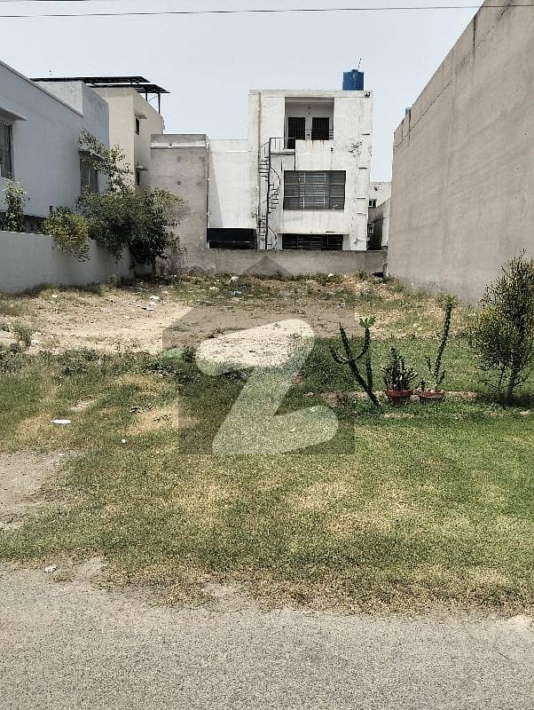 1 Kanal Plot Available For Sale 1 Kanal Plot Available For Sale