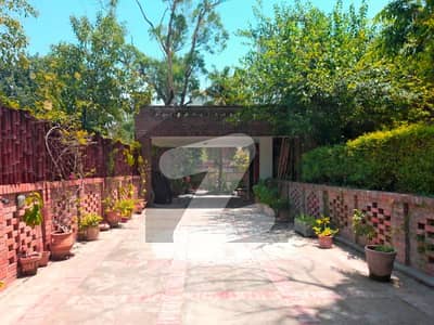 Home In Margalla 4 + 4 Kanal House Is For SALE