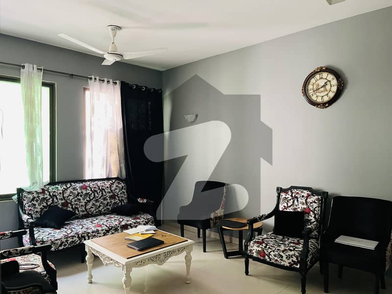 PLEASING 3 BEDROOMS UNFURNISHED APARTMENT WITH SERVANT QUARTER PLEASING 3 BEDROOMS UNFURNISHED APARTMENT WITH SERVANT QUARTER