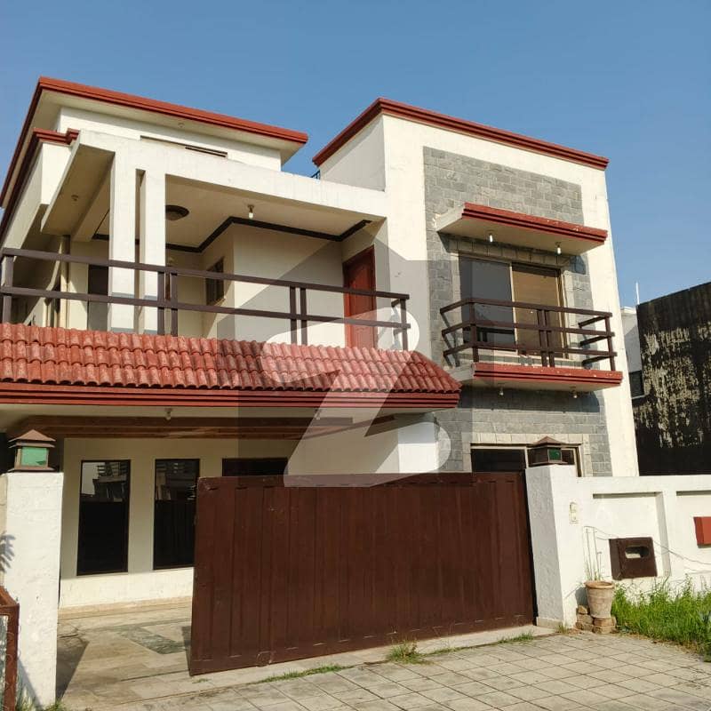 Bahria Town Phase 8, 10 Marla Designer House Available On Investor Rate Bahria Town Phase 8, 10 Marla Designer House Available On Investor Rate