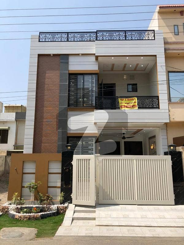 5 Marla Beautifully designed LDA Approved house For Sale And Direct Meeting With Owner In Park View City Lahore.