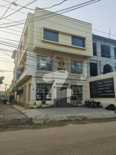 پیر خورشید کالونی ملتان میں 11 مرلہ عمارت 18.25 کروڑ میں برائے فروخت۔