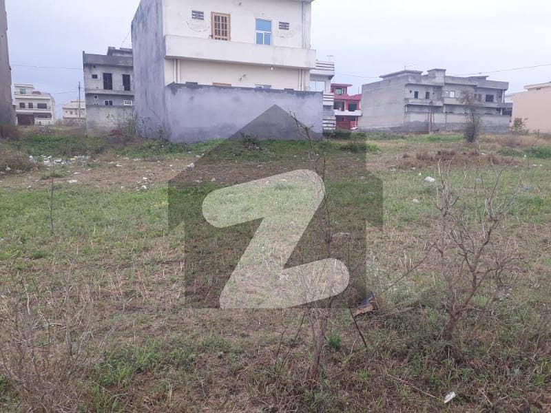 Corner 25x50 Extra Land Plot Near From Main Road Corner 25x50 Extra Land Plot Near From Main Road