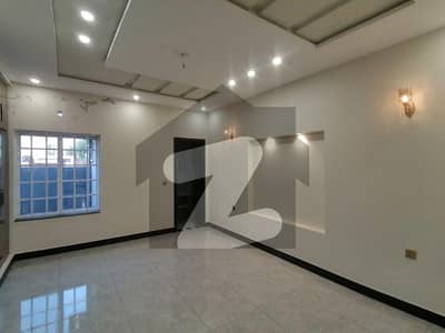 Prime Location Central Park - Block G 10 Marla Upper Portion Up For Rent
