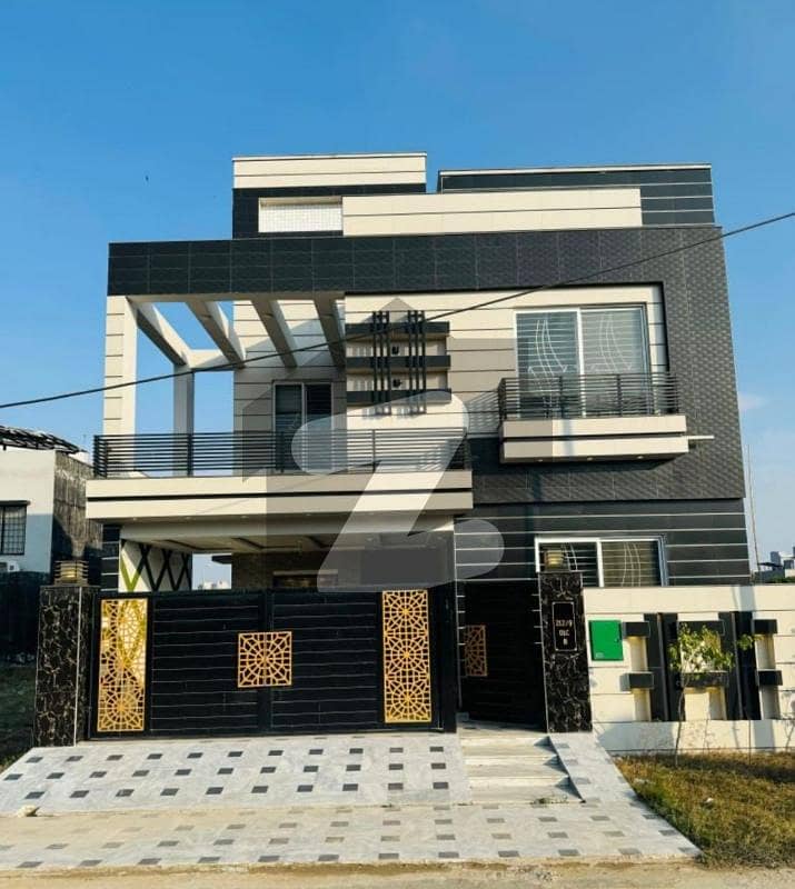 بحریہ آرچرڈ فیز 2 بحریہ آرچرڈ,لاہور میں 5 کمروں کا 8 مرلہ مکان 1.95 کروڑ میں برائے فروخت۔ بحریہ آرچرڈ فیز 2 بحریہ آرچرڈ,لاہور میں 5 کمروں کا 8 مرلہ مکان 1.95 کروڑ میں برائے فروخت۔