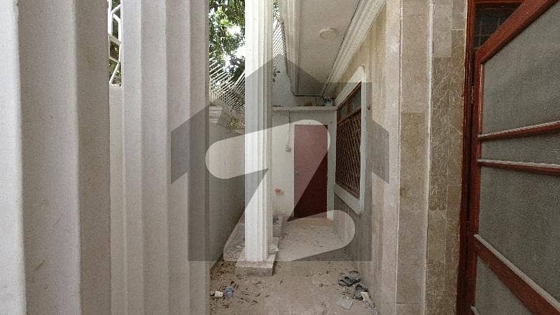 Prime Location 200 Square Yards House Up For sale In Gulshan-e-Iqbal - Block 13 Prime Location 200 Square Yards House Up For sale In Gulshan-e-Iqbal - Block 13