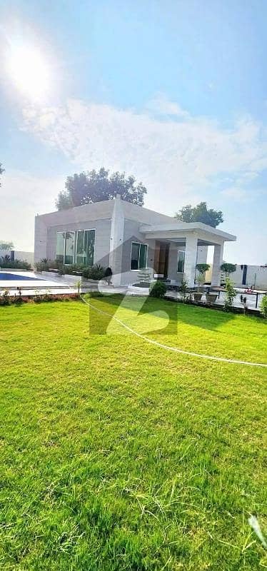 Decent Farmhouse for Sale Decent Farmhouse for Sale