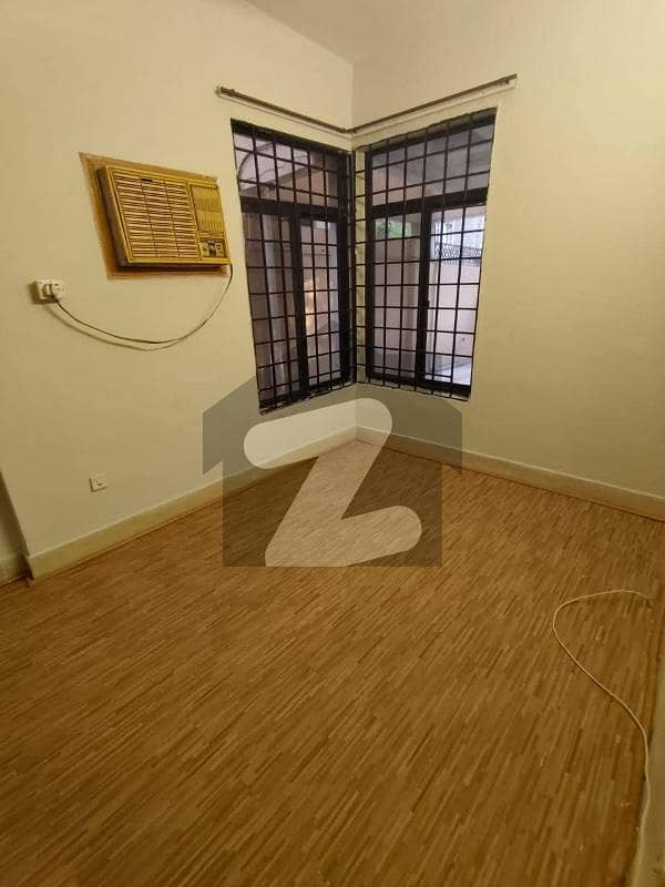 G-10/4 Ground Portion 2Bed 3Bath G-10/4 Ground Portion 2Bed 3Bath