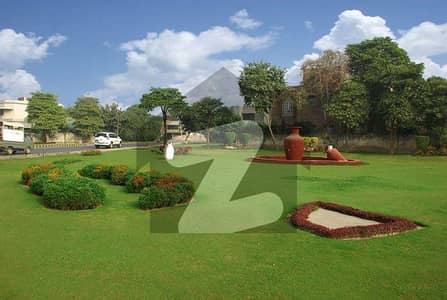 ڈی ایچ اے فیز 7 - بلاک ڈبلیو فیز 7,ڈیفنس (ڈی ایچ اے),لاہور میں 1 کنال رہائشی پلاٹ 4.65 کروڑ میں برائے فروخت۔ ڈی ایچ اے فیز 7 - بلاک ڈبلیو فیز 7,ڈیفنس (ڈی ایچ اے),لاہور میں 1 کنال رہائشی پلاٹ 4.65 کروڑ میں برائے فروخت۔