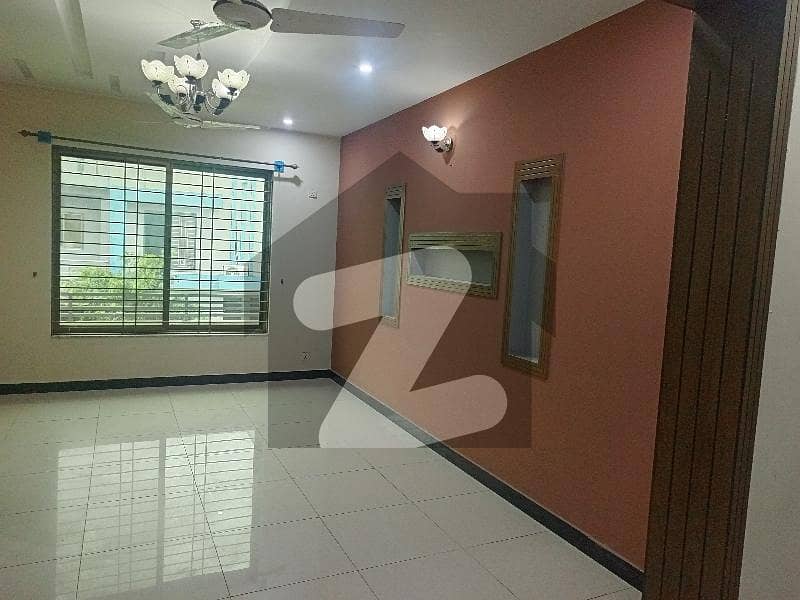 8 Marla Upper Portion Available For Rent 8 Marla Upper Portion Available For Rent