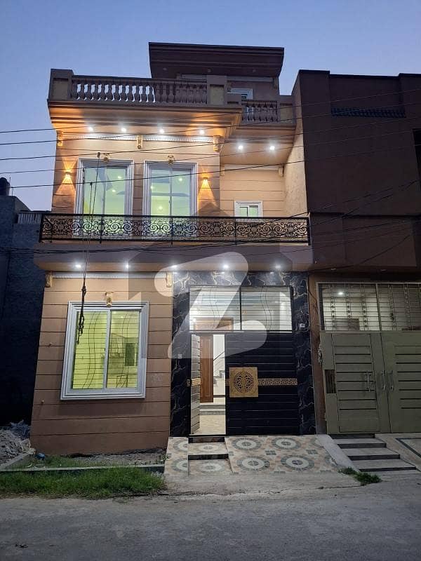 الکریم گارڈن جی ٹی روڈ,لاہور میں 3 کمروں کا 3 مرلہ مکان 1.2 کروڑ میں برائے فروخت۔ الکریم گارڈن جی ٹی روڈ,لاہور میں 3 کمروں کا 3 مرلہ مکان 1.2 کروڑ میں برائے فروخت۔