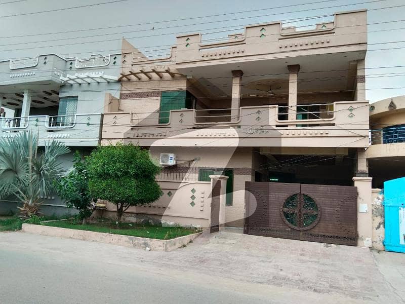 رائیونڈ روڈ لاہور میں 6 کمروں کا 10 مرلہ مکان 3.4 کروڑ میں برائے فروخت۔ رائیونڈ روڈ لاہور میں 6 کمروں کا 10 مرلہ مکان 3.4 کروڑ میں برائے فروخت۔