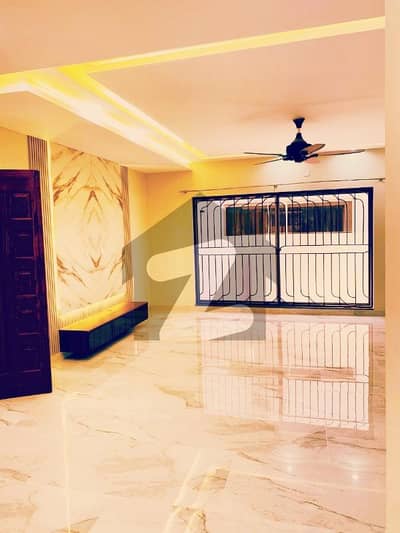 Brand New Brig House 5Bed facing park open View avlialab for Sale in Askari 10 sector S.