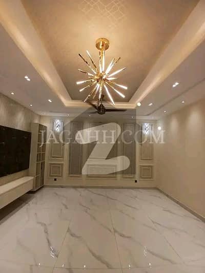 BEAUTIFUL HOUSE FOR RENT AVAILABLE
