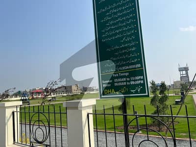 ڈی ایچ اے فیز 7 ڈیفنس (ڈی ایچ اے),لاہور میں 2 کنال رہائشی پلاٹ 7.75 کروڑ میں برائے فروخت۔