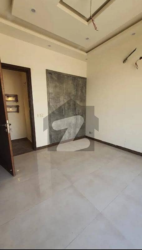 ڈی ایچ اے فیز 8 ڈی ایچ اے ڈیفینس,کراچی میں 4 کمروں کا 4 مرلہ مکان 4.75 کروڑ میں برائے فروخت۔ ڈی ایچ اے فیز 8 ڈی ایچ اے ڈیفینس,کراچی میں 4 کمروں کا 4 مرلہ مکان 4.75 کروڑ میں برائے فروخت۔