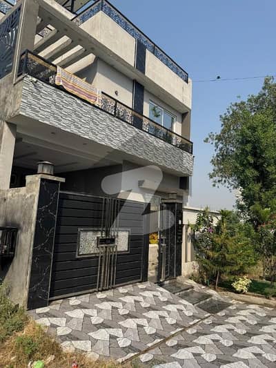 5 Marla House In Khayaban-e-Amin - Block P Is Available