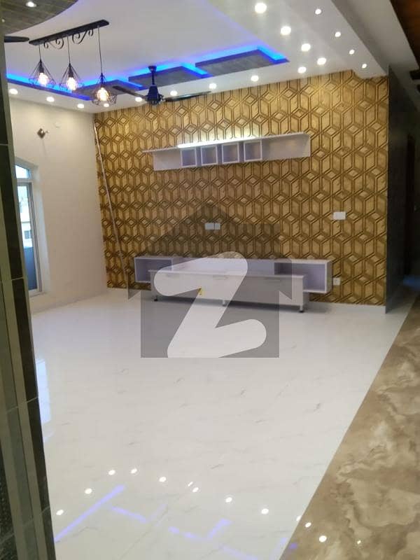 بحریہ ٹاؤن فیز 7 بحریہ ٹاؤن راولپنڈی,راولپنڈی میں 4 کمروں کا 1 کنال بالائی پورشن 90.0 ہزار میں کرایہ پر دستیاب ہے۔ بحریہ ٹاؤن فیز 7 بحریہ ٹاؤن راولپنڈی,راولپنڈی میں 4 کمروں کا 1 کنال بالائی پورشن 90.0 ہزار میں کرایہ پر دستیاب ہے۔