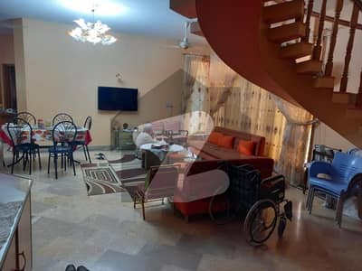 نارتھ ناظم آباد ۔ بلاک ڈی نارتھ ناظم آباد,کراچی میں 6 کمروں کا 16 مرلہ مکان 6.25 کروڑ میں برائے فروخت۔