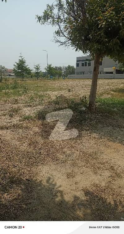 Corner+Facing