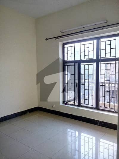G-11 25x40 Upper Portion For Rent Near Park