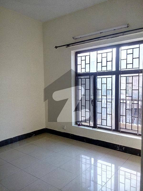 G-11 25x40 Upper Portion For Rent Near Park G-11 25x40 Upper Portion For Rent Near Park