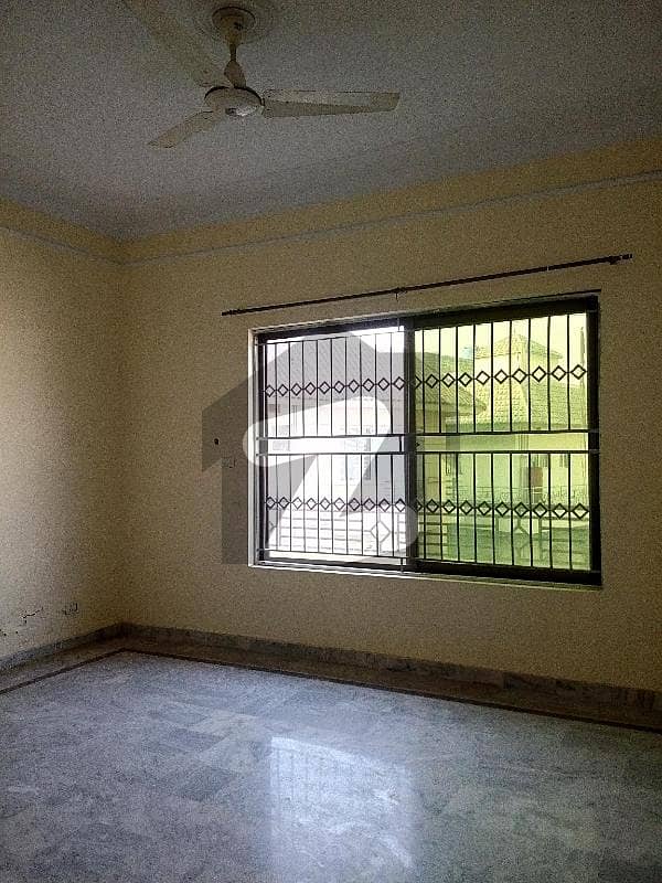 G-11 One Kanal Upper Portion For Rent Real Pics G-11 One Kanal Upper Portion For Rent Real Pics