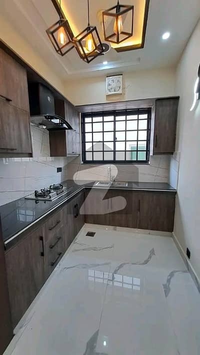 BEAUTIFUL FLAT FOR RENT AVAILABLE BEAUTIFUL FLAT FOR RENT AVAILABLE
