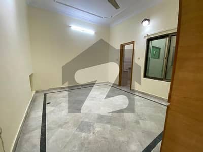 ایف ۔ 8 اسلام آباد میں 5 کمروں کا 1 کنال مکان 39.0 کروڑ میں برائے فروخت۔