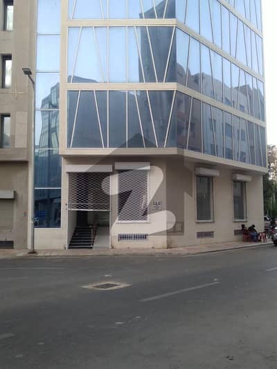 200 Yards Corner Building In Ittehad Commercial