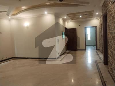 E 11 4 Near Main Road 30 Sec Vip Street Fully Separate Servant Gate Separate Water Tank