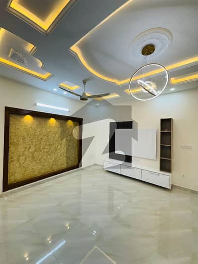 BEAUTIFUL LOCATION BRAND NEW HOUSE FOR SALE