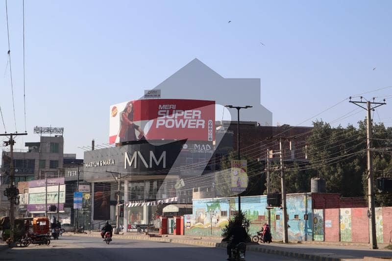 Ideal Commercial Hall Available For Rent at Main D-Ground Road Faisalabad , (Brand Outlests) Ideal Commercial Hall Available For Rent at Main D-Ground Road Faisalabad , (Brand Outlests)