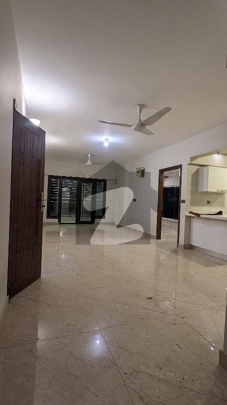 3 Bed DD Vip Apartment 3 Bed DD Vip Apartment