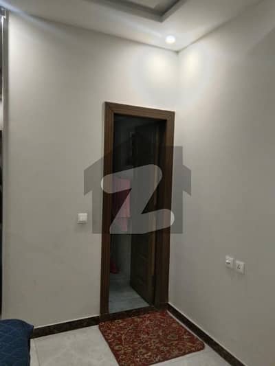 ڈی ایچ اے فیز 2 - سیکٹر بی ڈی ایچ اے ڈیفینس فیز 2,ڈی ایچ اے ڈیفینس,اسلام آباد میں 6 کمروں کا 1 کنال مکان 9.45 کروڑ میں برائے فروخت۔