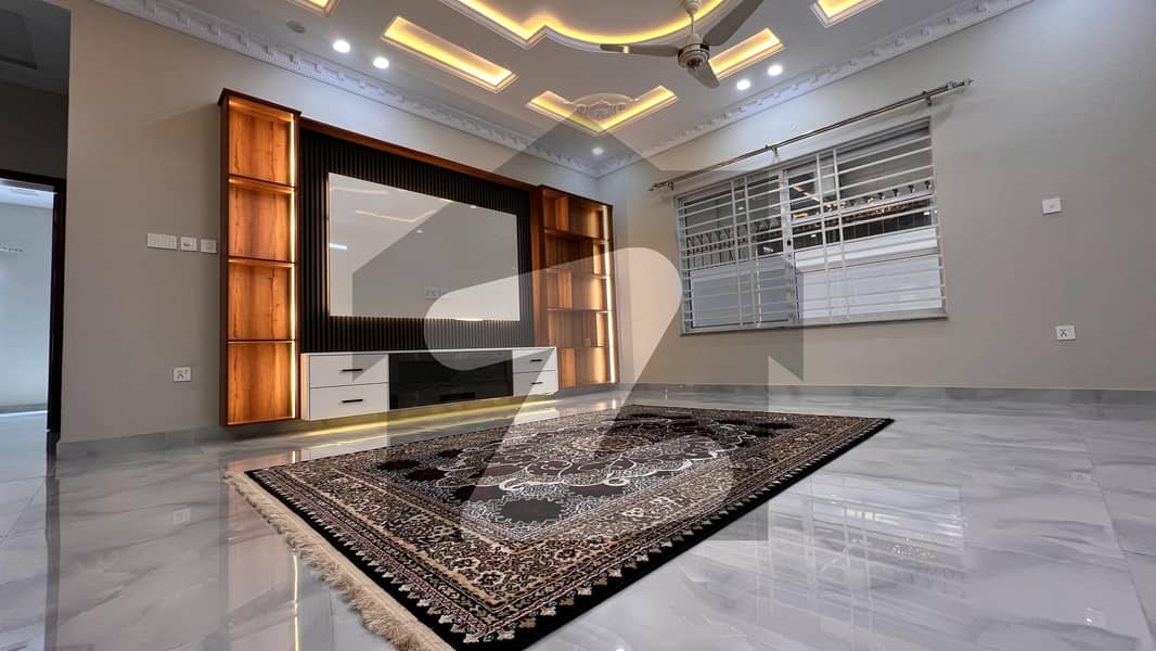 1 Kanal 50x90 Luxurious House For Sale In G-13 Islamabad