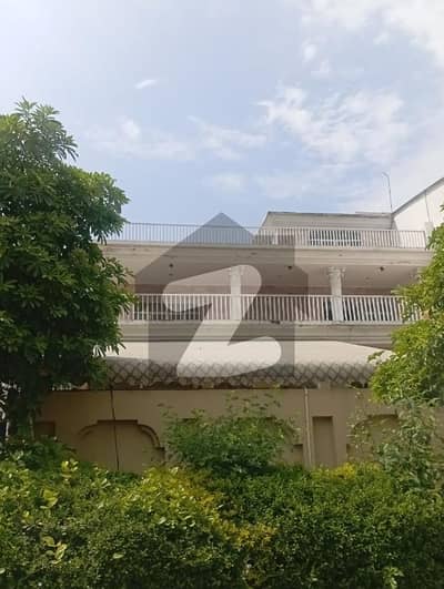 آئی ۔ 8 اسلام آباد میں 3 کمروں کا 14 مرلہ بالائی پورشن 1.2 لاکھ میں کرایہ پر دستیاب ہے۔