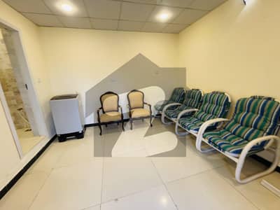ایف ۔ 6 اسلام آباد میں 1 کمرے کا 4 مرلہ کمرہ 2.85 لاکھ میں کرایہ پر دستیاب ہے۔