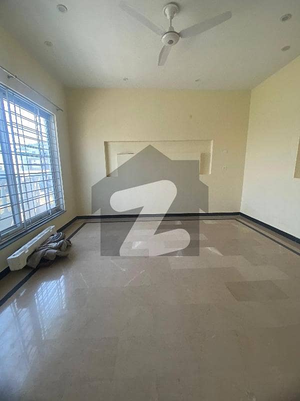 G8 Full House Available For Rent G8 Full House Available For Rent