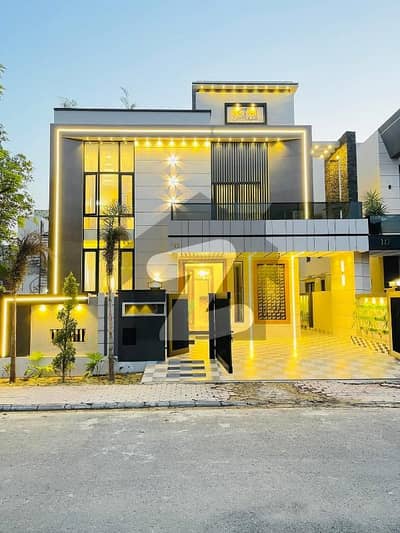 One Kanal House For Rent