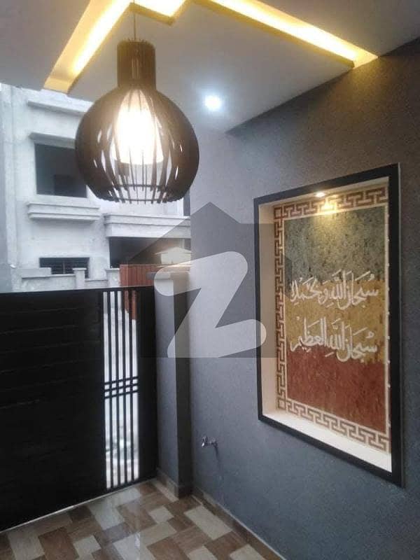 Gulshan-E-Iqbal Block 16 Flat For Sale Fully Renovated 4 Bedrooms 4 Attached Bathrooms Drawing Lounge Kitchen 2 Gallery Compound Facing Out Class Location Gulshan-E-Iqbal Block 16 Flat For Sale Fully Renovated 4 Bedrooms 4 Attached Bathrooms Drawing Lounge Kitchen 2 Gallery Compound Facing Out Class Location