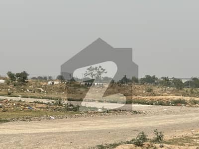 آئی ۔ 12 اسلام آباد میں 8 مرلہ رہائشی پلاٹ 1.5 کروڑ میں برائے فروخت۔