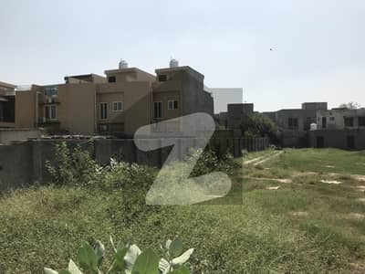 ٹھوکر نیاز بیگ لاہور میں 10 کنال کمرشل پلاٹ 14.0 لاکھ میں کرایہ پر دستیاب ہے۔