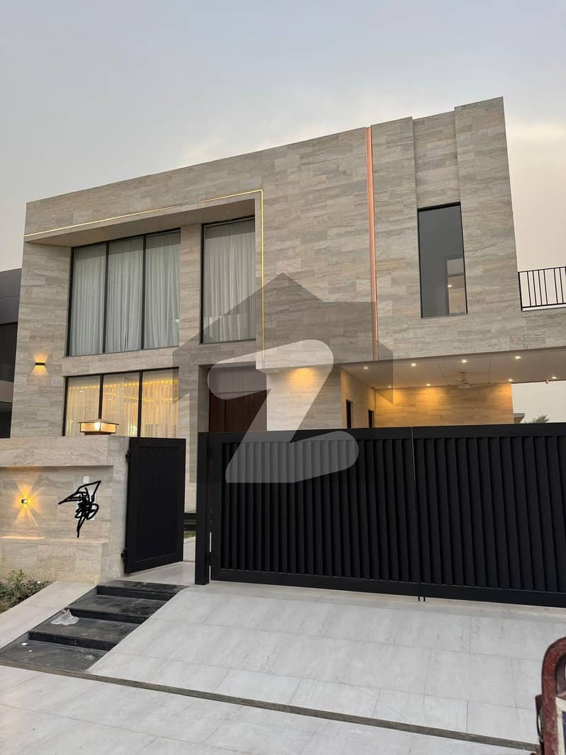 One Kanal House Available For Rent One Kanal House Available For Rent