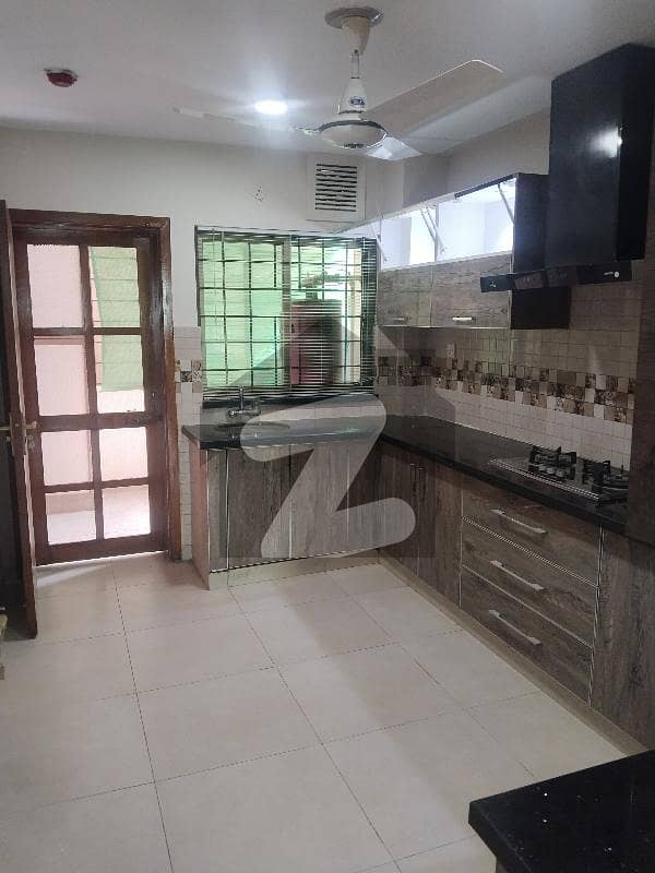 12 MARLA 4 BEDROOMS APARTMENT AVAILABLE FOR RENT luxury apartments 12 MARLA 4 BEDROOMS APARTMENT AVAILABLE FOR RENT luxury apartments