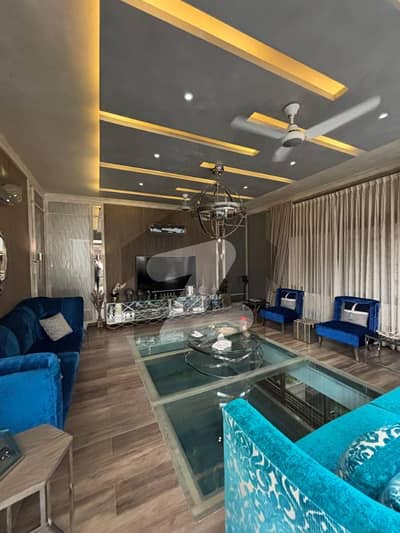 1000 YARDS SLIGHTLY USED BUNGALOW FOR SALE IN DHA PHASE 6