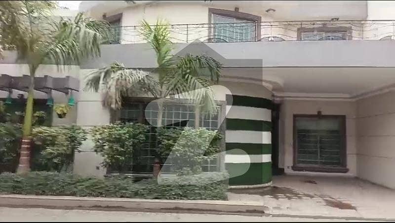 12 Marla Beautiful House For Sale In Gulberg 12 Marla Beautiful House For Sale In Gulberg
